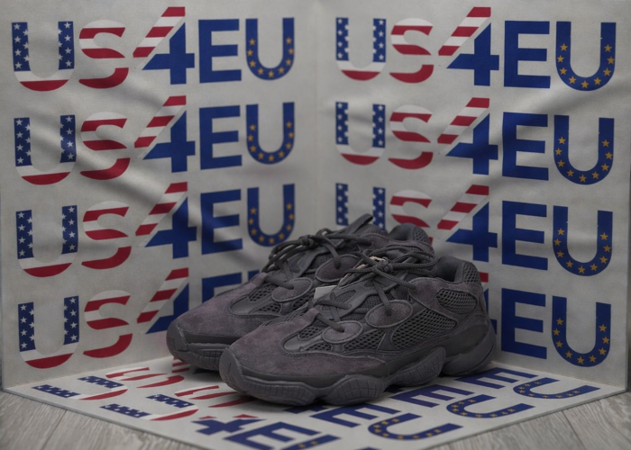 Adidas Yeezy 500 Utility Black – Size 44 (US 10 / 28 cm)