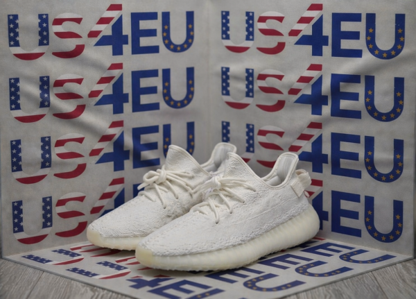 Adidas Yeezy Boost 350 v2 “Cream” – Authentic EU 45 / US 11 / UK 10.5 - 28.5 cm