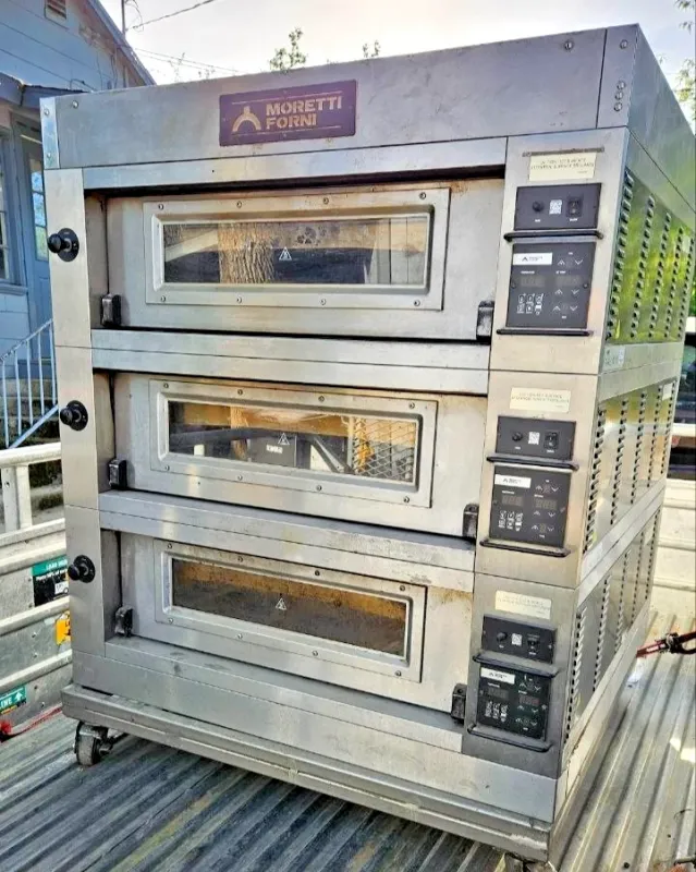 Commercial Pizza Oven Electric Stone Moretti Forni AMACC1UL 3 Deck Deck Bakery