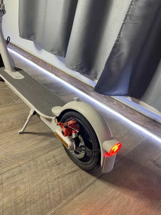 Xiaomi Mi Electric Scooter 3 