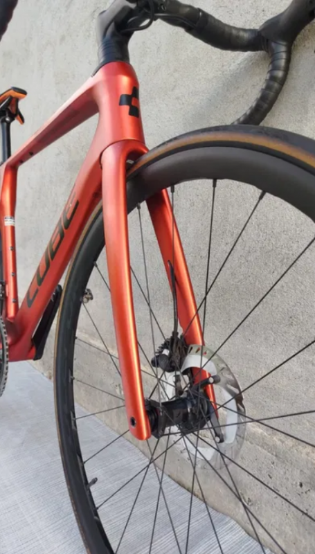 Cube Carbon Gravel Bike – Shimano Ultegra Di2 – 28” – Size S (47 cm) – 2024