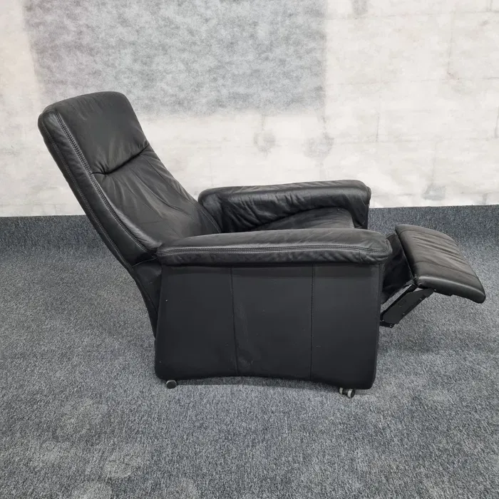 Leather Relax Recliner Armchair – Genuine Leather