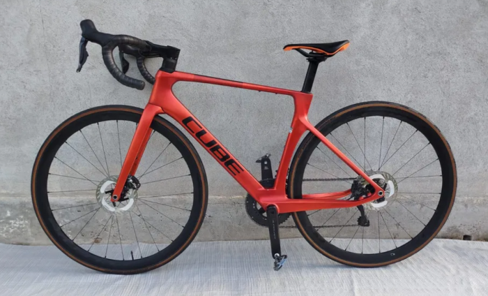 Cube Carbon Gravel Bike – Shimano Ultegra Di2 – 28” – Size S (47 cm) – 2024