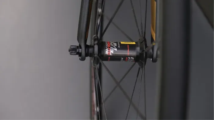 Trek Émonda SL 5 Carbon – Ultegra Di2 – Lightweight Road Bike – Size S