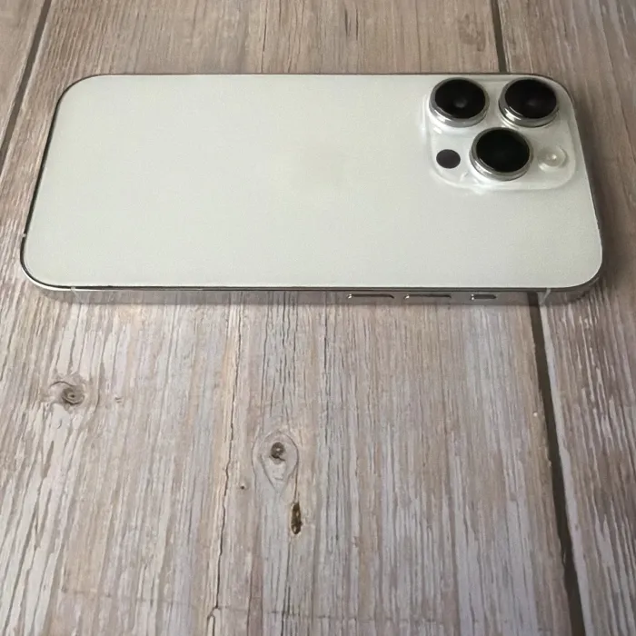 Apple iPhone 14 Pro Max - Unlocked - 128GB - Silver