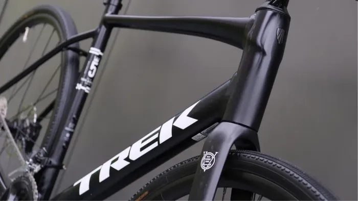 Trek Domane AL 5 (2025) – Shimano 105 – Endurance Road Bike – Size 56 (M/L)