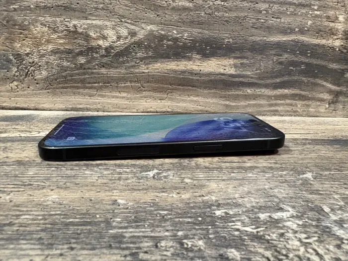 Apple iPhone 15 128GB Black A2846 UNLOCKED Excellent 100%