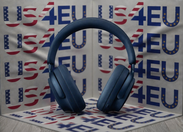 Bose - QuietComfort Ultra Wireless Noise Cancelling Over-the-Ear Headphones - Lunar Blue