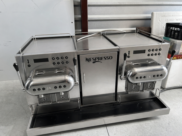 Nespresso Aguila 4400 Commercial Coffee Machine