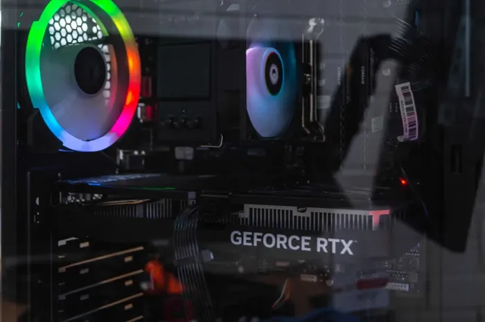 PC 12th Gen Core i5-12400F RTX 4060 RAM 32GB SSD M2 1Tb