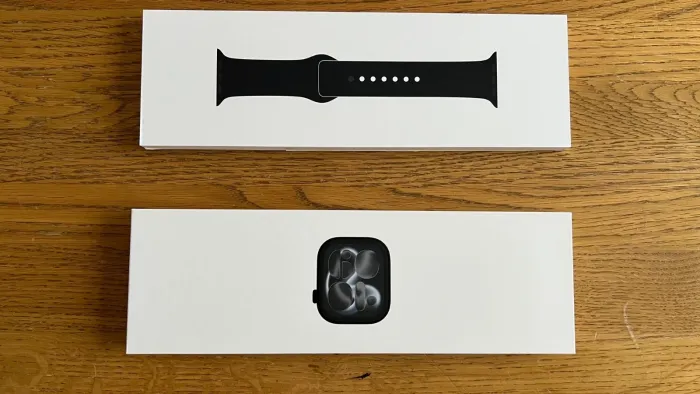 APPLE Watch Series 11 - 46 mm Jet Black Aluminium Case with Black Sport