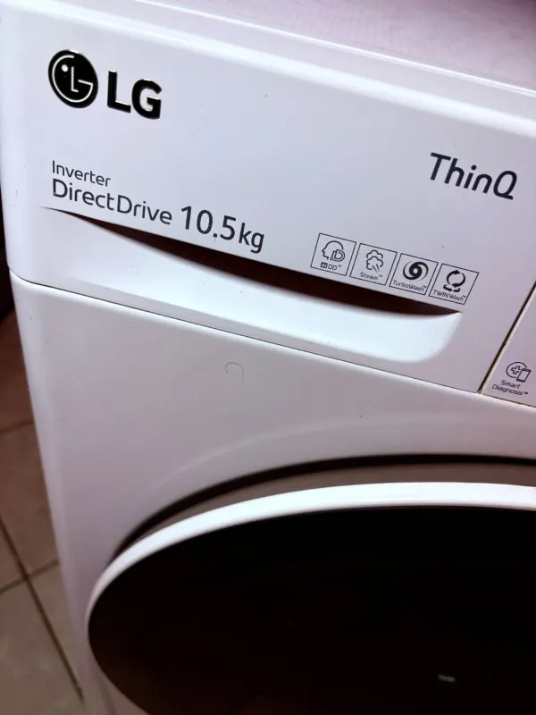 LG F4WV510S0E 10.5kg Washer