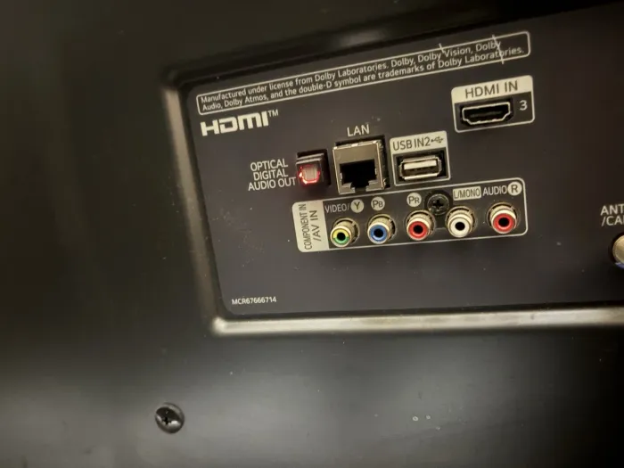 LG 75UN7070PUC 75'' 4K LED Smart TV