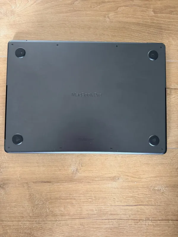 2023 Apple MacBook Pro 14" M3 Pro 4.0GHz 18GB RAM 512GB SSD Space Gray A2992