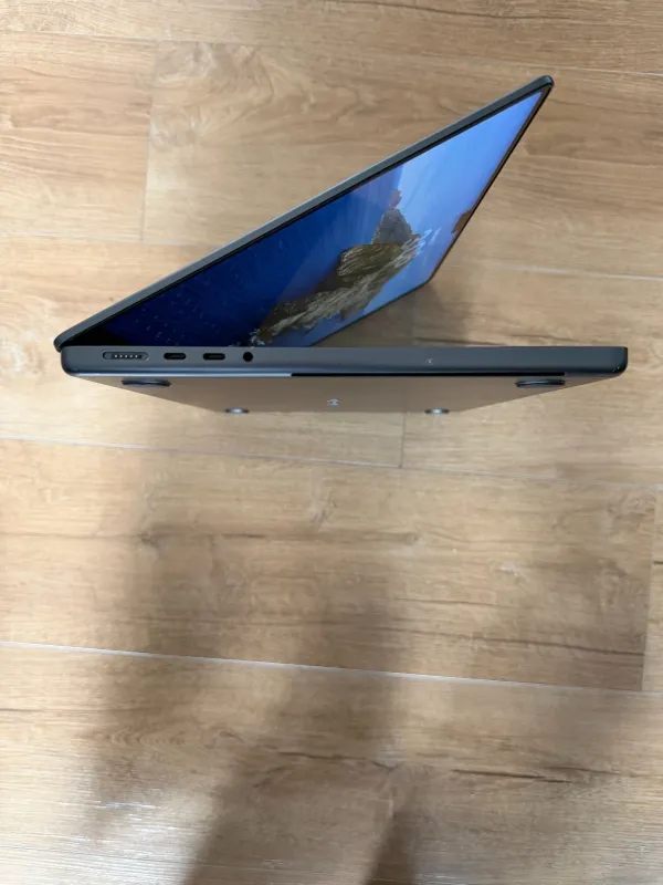 2023 Apple MacBook Pro 14" M3 Pro 4.0GHz 18GB RAM 512GB SSD Space Gray A2992