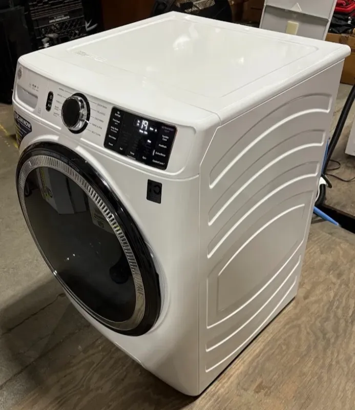 GE GFW550SSN2WW 4.8 cu ft Capacity Smart Front Load Washer w/ UltraFresh Vent