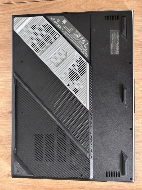 ASUS ROG Strix SCAR 18