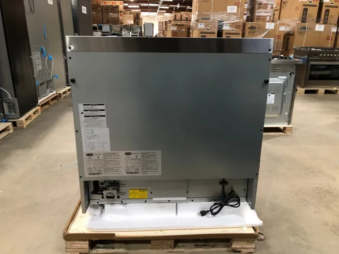 COSMO 36 in. Gas Range, 6 Burners, Stainless Steel (OPEN BOX, COSMETIC IMPERFECTIONS)