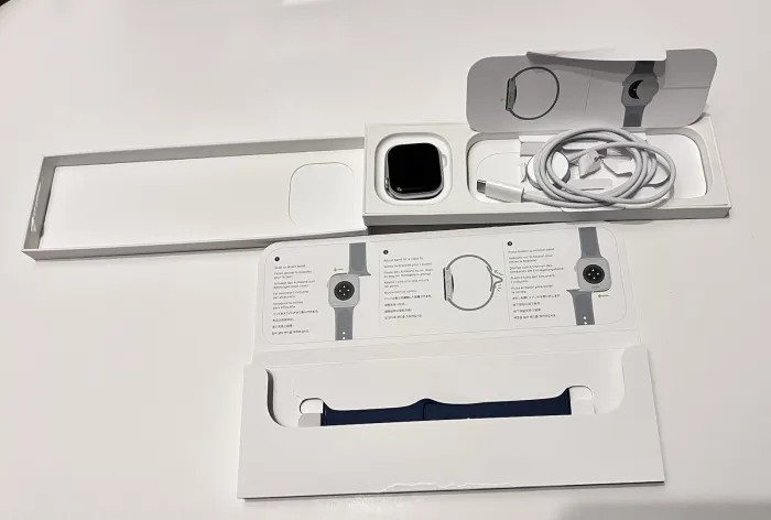 Apple Watch Series 10 GPS + Cellular 42MM Jet Black