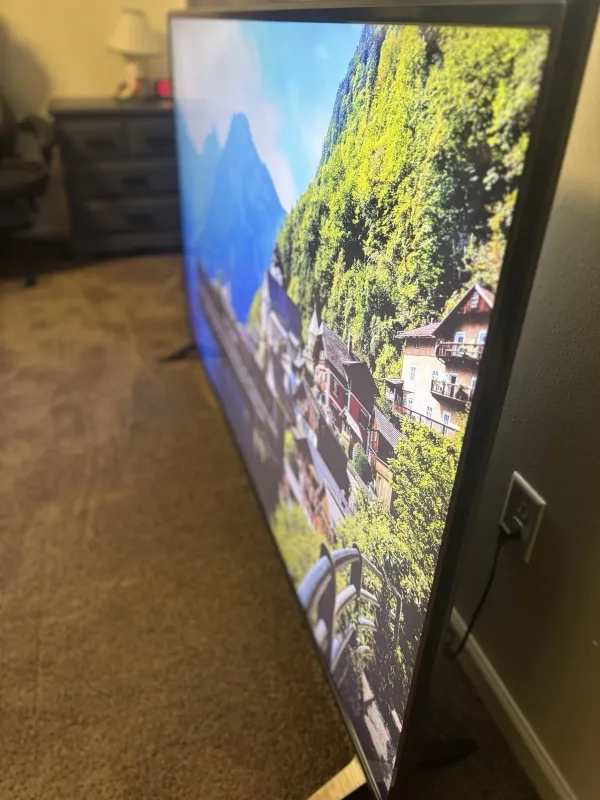 LG 75UN7070PUC 75'' 4K LED Smart TV