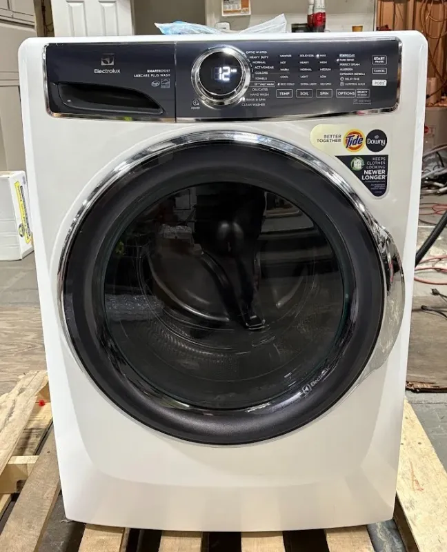 Electrolux ELFW7637AW 27 Inch Front Load Washer w/ 4.5 Cu. Ft. Capacity - White