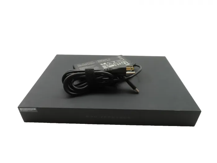 Asus ROG Zephyrus G16 GA605 16" Ryzen AI 9 HX 370 32GB RAM 2TB SSD RTX4070