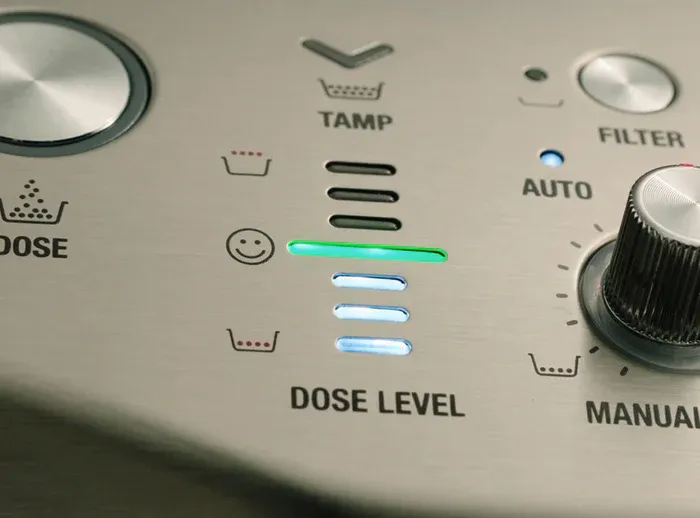 Breville Barista Express® Impress BES876BSS1BNA1 Espresso Machine